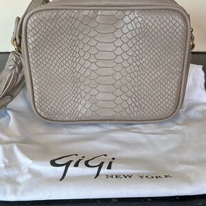 GIGI crossbody bag